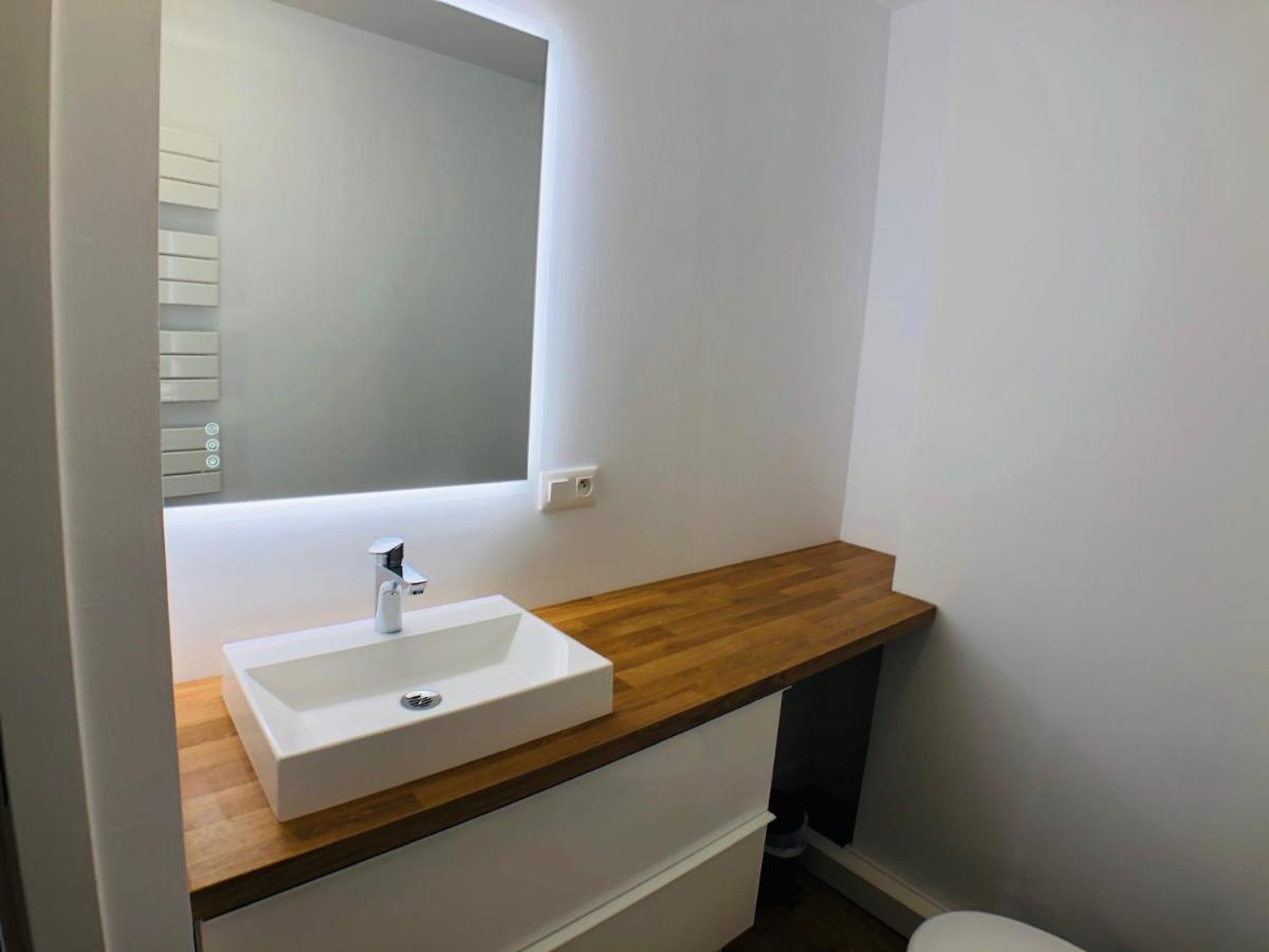 Charmant Appartement 1-4 Personnes, Proche Centre Avec Parking Нант Екстериор снимка